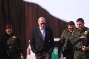 America-Mexico Border सुरक्षित नहीं! Joe Biden ने माना, बड़े बदलावों की मांग उठी