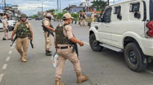 Manipur Police अधिकारी का अपहरण: 200 गुनमें घेरे गए, Army को बुलाया गया