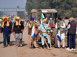 Delhi चलो' प्रदर्शन: Punjab के बुजुर्ग किसान खानौरी में हृदयघात से निधन