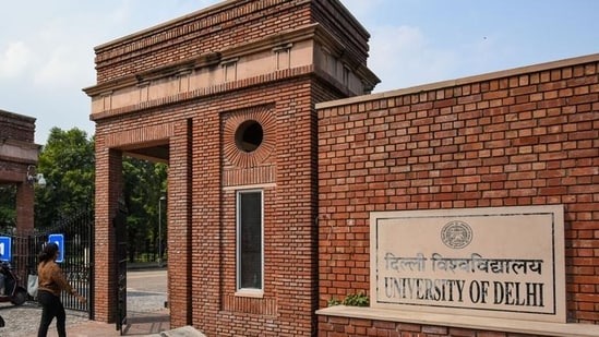 Delhi university