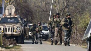 Jammu में तीन दिनों में तीसरा आतंकवादी हमला, 6 Security personnel injured, कार्रवाई जारी;