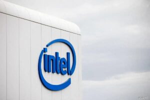 Intel पर Investors का Case: Benefits और Loss